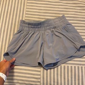 Lulu Lemon Rhino Grey Tracker Short 4 inch